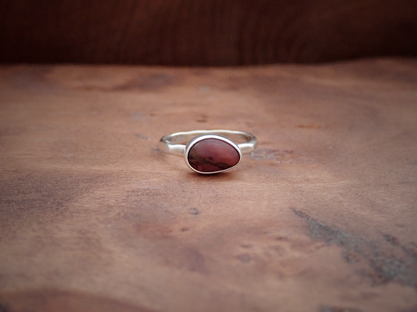 Black Cherry ・ Rhodonite + Silver Ring ・ Size R