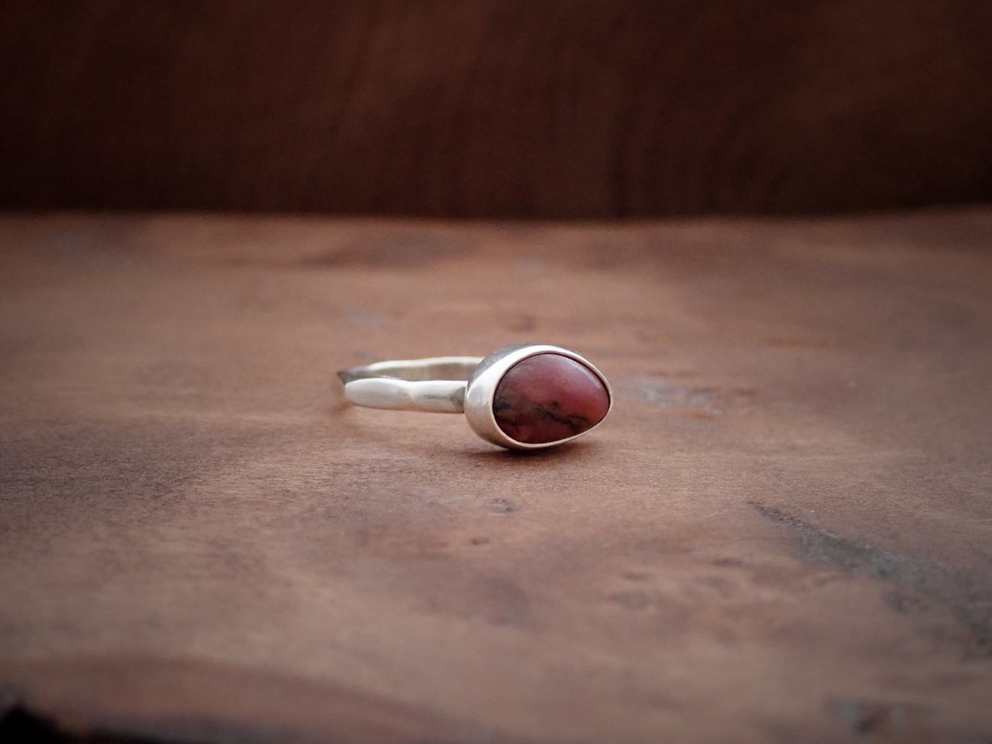 Black Cherry ・ Rhodonite + Silver Ring ・ Size R