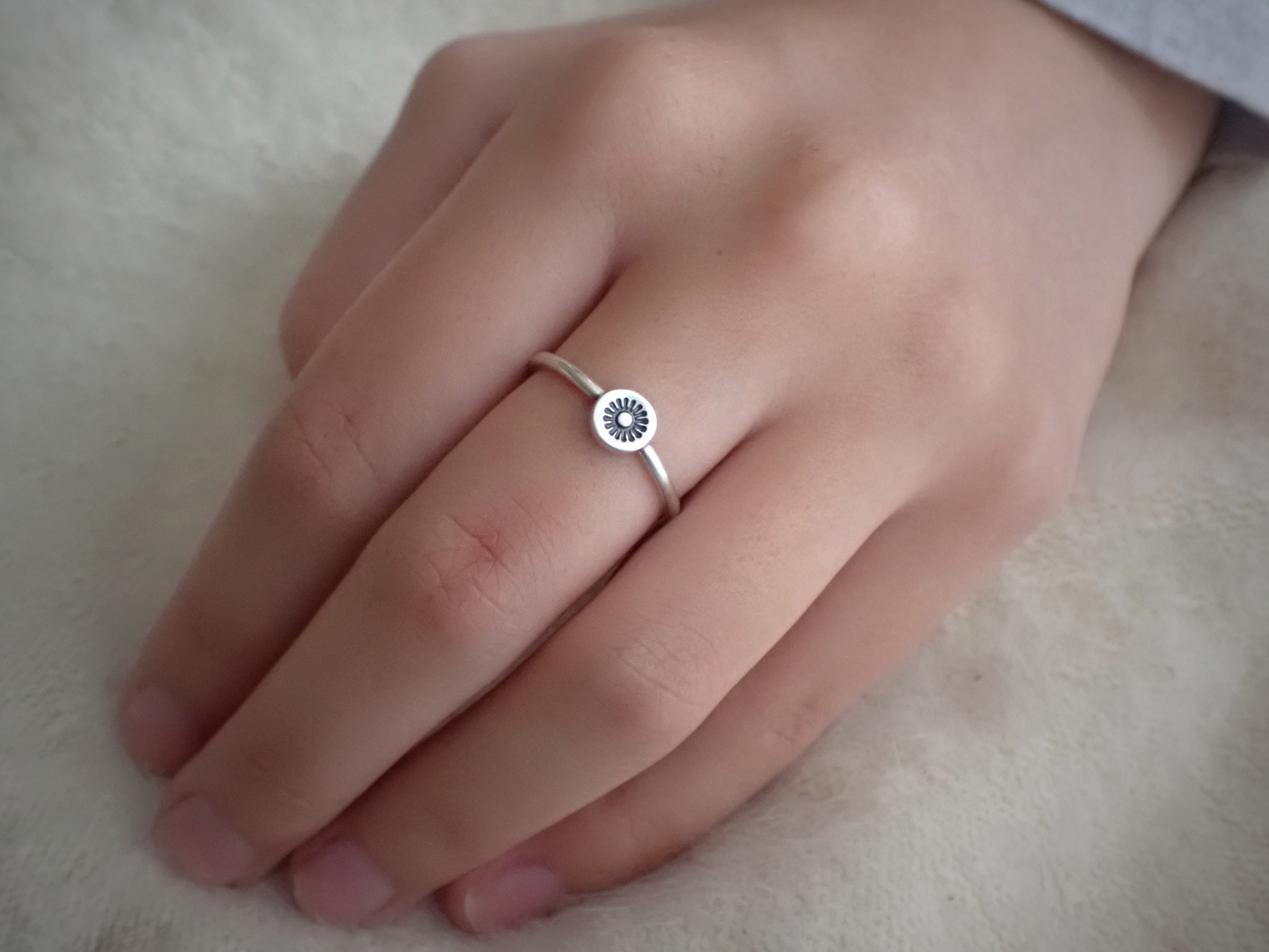 Ravi・ Dainty Sterling Silver Sunshine Ring
