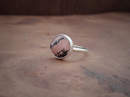 'Bloom' ・ Rhodonite + Silver Ring ・ Size R 1/2